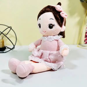 عروسک دختر گلوریا